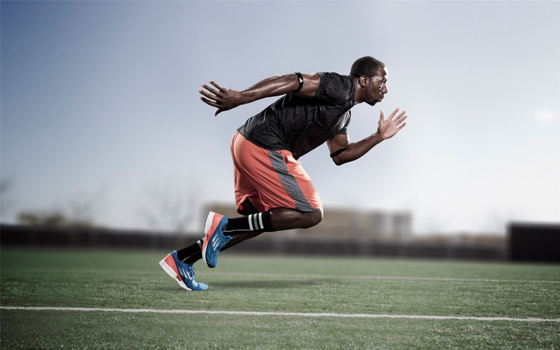 青少年篮球技能周举办多种实战演练课程，青少年篮球培训方案内容